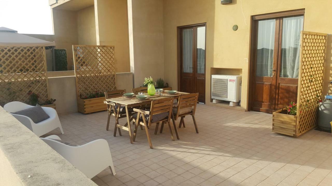 Giuly Home One Cabras Luaran gambar